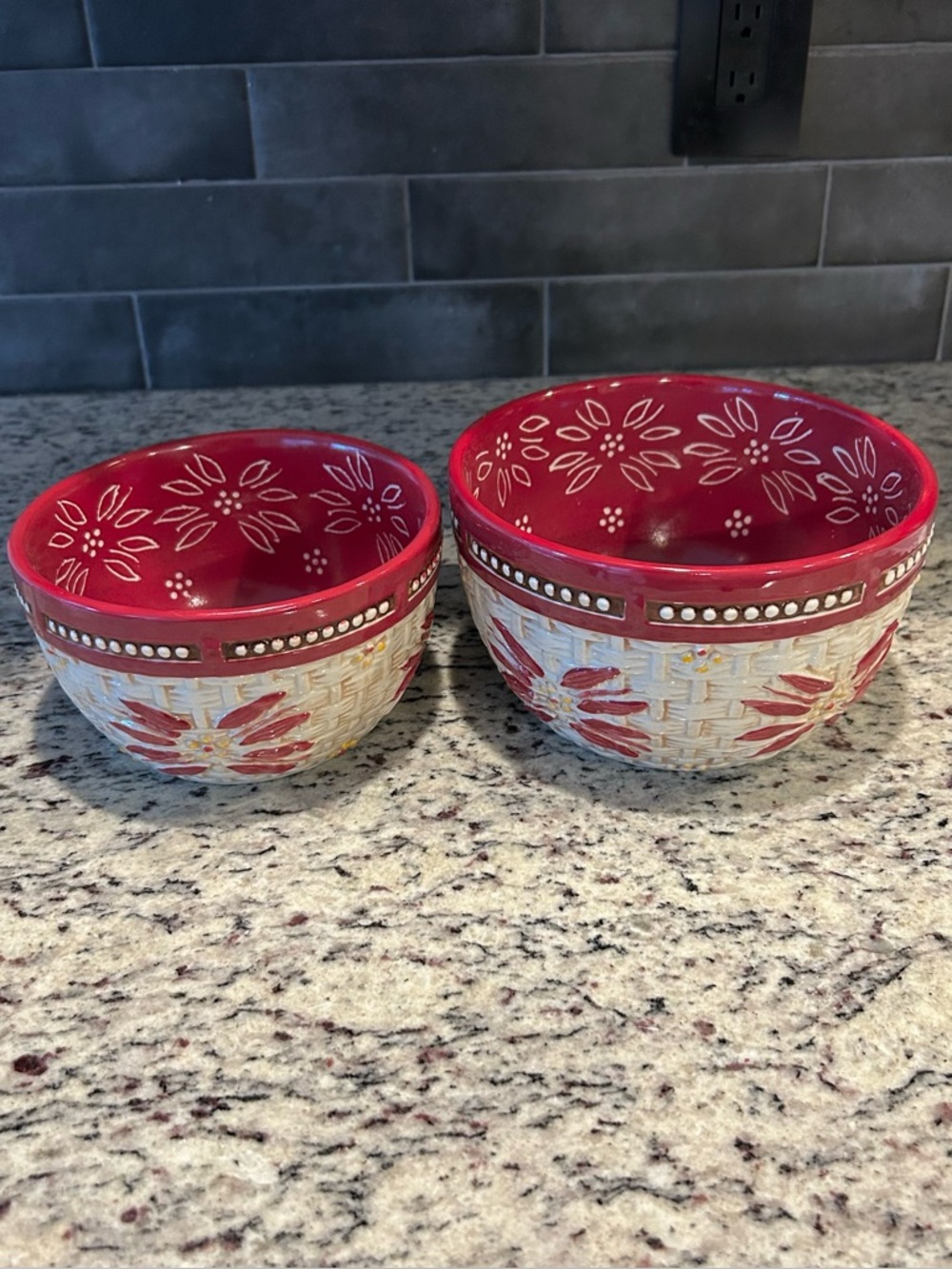 Temptations Old World Cranberry Basket Weave Bake Cook Serve Bowls 1Q & 1.5 Q